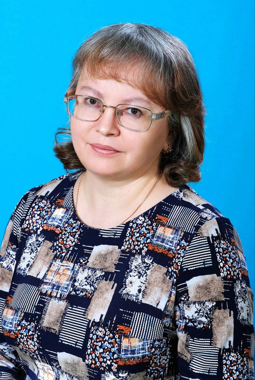 Педагогический работник Стародубцева Елена Викторовна.